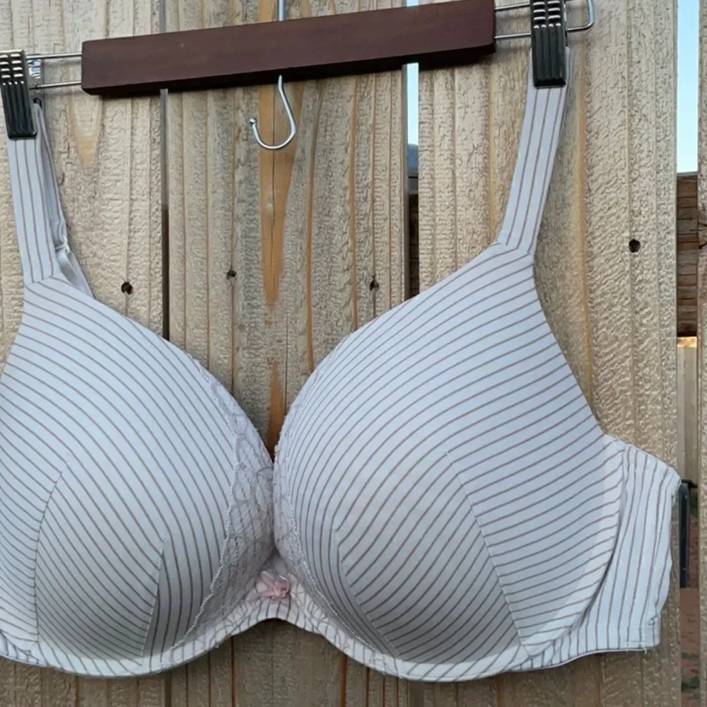 🔥 Take 50% OFF- Cacique Striped Bra For Women, Size-42D